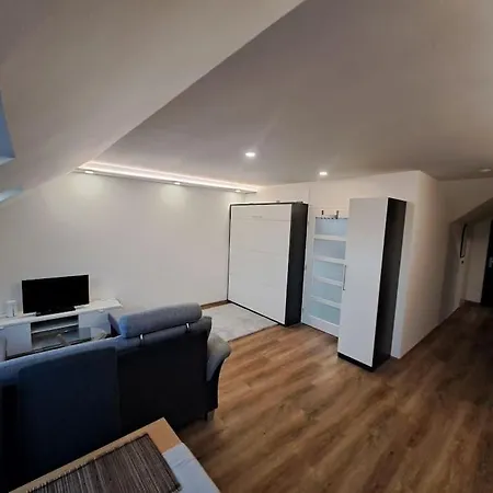 Moulis Apartment