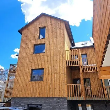 Moulis Apartment